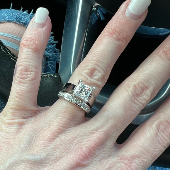 Princess cut / Platinum 1.61 Carat / G / VS2 / Diamond Ring - Picture 9 of 12